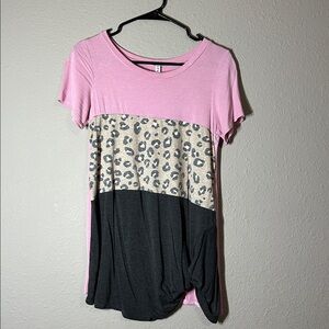 Pink Leopard T-Shirt size small